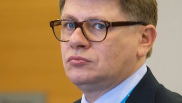 Хоккейная <nobr>премьер-лига</nobr> проводиться не будет смысла в двух соревнованиях нет об этом заявил исполнительный директор Федерации хоккея России (<span class=error>ФХР</span>) Дмитрий <span class=error>Курбатов</span>.