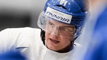 Сборная России по хоккею остается одним из главных фаворитов на чемпионате мира и способна добраться до финала несмотря на то что в ее состав не попал двукратный чемпион мира форвард <nobr>санкт-петербургского</nobr> <span class=error>СКА</span> Илья Ковальчук считает нападающий сборной Финляндии Александр Барков.