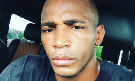 Чемпион мира по версии WBA в первом среднем весе 33-летний кубинец Эрисланди <span class=error>Лара</span> поделился своим мнением относительно ситуации между <span class=error>Саулем</span> <span class=error>Канело</span> Альваресом и Геннадием <span class=error>Головкиным</span>.