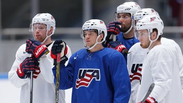 Хоккеисты сборной США нацелены выиграть чемпионат мира в России другой результат их не устроит заявил агентству Р-Спорт нападающий американцев <span class=error>Майлс</span> <span class=error>Вуд</span>.