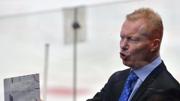 Хоккеистам сборной Норвегии на чемпионате мира в России нужно найти способ забрасывать шайбы заявил после поражения от датчан главный тренер норвежцев Рой <span class=error>Йохансен</span>.