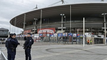 Полицейское ведомство Евросоюза (<span class=error>Европол</span>) озабочено <nobr>из-за </nobr>возможной <span class=stop>террорист</span><span class=error>ической</span> угрозы во время чемпионата Европы по футболу во Франции заявил в субботу в интервью Die <span class=error>Welt</span> директор <span class=error>Европола</span> Роб Уэйнрайт.