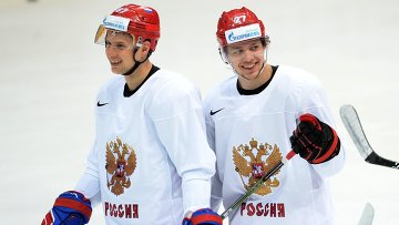 Усталость появившаяся от игры в двух звеньях сборной России не должна помешать в оставшихся матчах чемпионата мира по хоккею заявил нападающий российской сборной Артемий <span class=error>Панарин</span>.