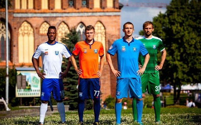 Балтика презентовала новую форму для футболистов - Фото
