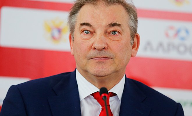 Контракт со Знарком расторгнут не будет на Кубок мира сборную точно везёт нынешний главный тренер а совмещение постов в СКА обсудят.