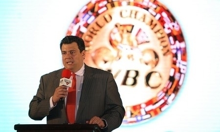Маурисио <span class=error>Сулейман</span> возглавляющий Всемирный боксёрский совет (WBC) с пониманием отнёсся к решению мексиканца <span class=error>Сауля</span> Альвареса (47−1−1 33 КО) отказаться от титула чемпиона мира организации в среднем весе. По словам функционера <span class=error>Сауль</span> должен определиться в какой весовой категории — до 699 кг или до 726 кг — он планирует выступать в дальнейшем и сразу после этого боксёра включат в соответствующий мировой рейтинг.