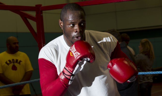 Чемпион мира по версии WBC в тяжелом весе американец <span class=error>Деонтей</span> Уайлдер (36−0 35 КО) заявил что команда обязательного претендента россиянина Александра <span class=error>Поветкина</span> (30−1 22 КО) пытается его запугать боем в России.