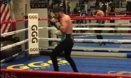 Боксер GGG Promotions Руслан <span class=error>Мадиев</span> (9−0 4 KO's) готовится к своему 10-бою на профи ринге который состоится 9 сентября на арене StubHub Center Калифорния в андеркарте <nobr>Гонсалес-Вангек</nobr> соперником в 8-<span class=error>раундовом</span> бою станет американец Джон Дельперданг (10−3 9 KO's) сообщает <span class=error>официльная</span> группа GGG <span class=error>ВКонтакте</span>.