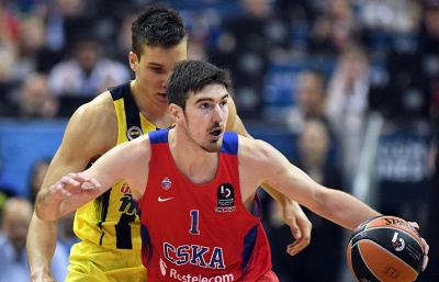 Ранее баскетболисты ЦСКА дважды признавались MVP Финала четырех — в сезоне-2005/06 этого звания был удостоен Теодорас Папалукас в сезоне-2007/08 — Траджан Лэнгдон.