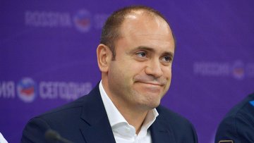 Конькобежцы сборной России в сезоне-2016/17 вероятно пропустят некоторые этапы Кубка мира чтобы уделить больше времени тренировочному процессу заявил корреспонденту агентства Р-Спорт президент Союза конькобежцев России Алексей <span class=error>Кравцов</span>.