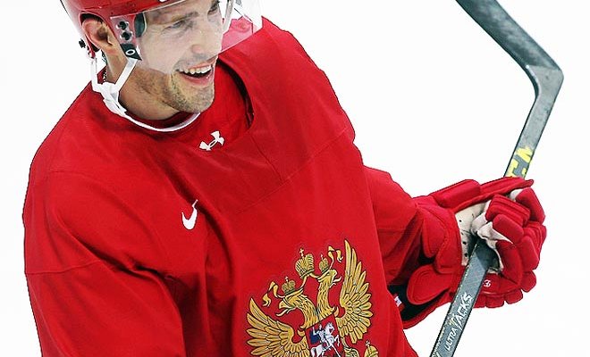 Дацюк стал капитаном сборной России на ЧМ-2016. До этого такой чести удостаивались Бобров Михайлов Фетисов Буре и Счастливый.