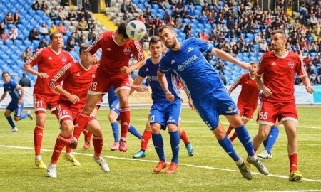 Поединки 10 тура чемпионата Казахстана по футболу прошли в достаточно бескомпромиссной борьбе. Как бы там ни было но 9 и 10 мая в рамках турнира <span class=error>КПЛ</span>-2016 не было зафиксировано ни одного мирного исход. Кажется все участники соревнования в День Победы и после были настроены лишь на выигрыш.