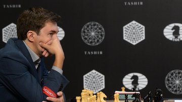 Российский гроссмейстер Сергей <span class=error>Карякин</span> победил индийца Вишванатана <span class=error>Ананда</span> и вышел в лидеры шахматного турнира претендентов проходящего в Москве.