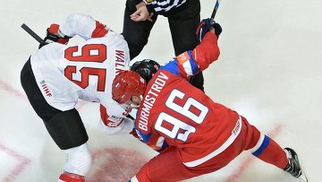 Форвард сборной России по хоккею Александр Бурмистров заявил что в матче домашнего чемпионата мира против команды Швейцарии старался держать темп играя в звене с Александром <span class=error>Овечкиным</span> и Евгением <span class=error>Кузнецовым</span>.