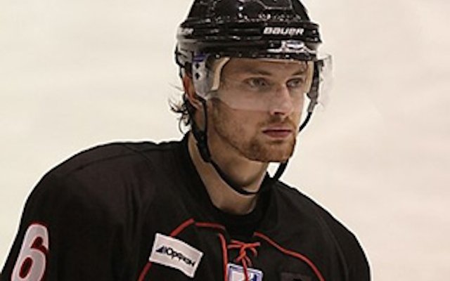 Сергей <span class=error>Елизаров</span> — воспитанник <nobr>санкт-петербургского </nobr>хоккея.