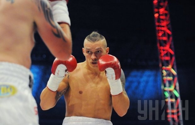 <nobr>Экс-чемпион </nobr>мира по версии WBC и WBO в <span class=error>супертяжелом</span> весе украинец Виталий <span class=error>Кличко</span> заявил что очень высоко оценивает перспективы боксера его промоутерской компании K2 Promotions Александра Усика.