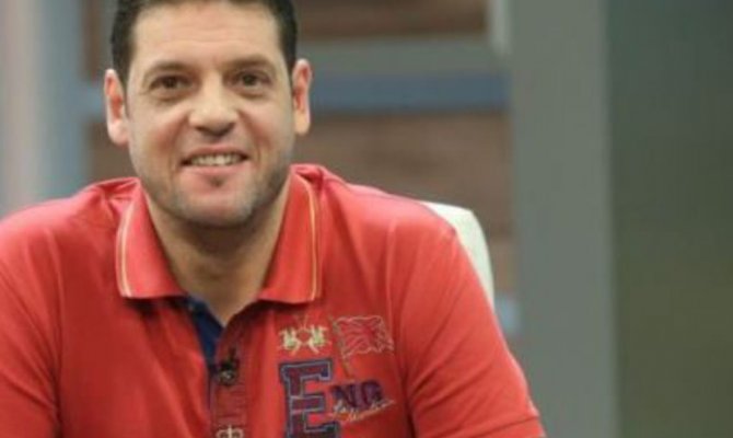 Прежний главный тренер Андрей Воронков подал в апреле в отставку.