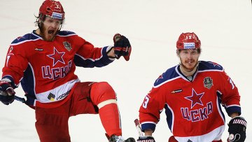 Хоккейный клуб ЦСКА (Москва) ждет ответ на контрактные предложения от форвардов Романа <span class=error>Любимова</span> и <span class=error>Ивана</span> <span class=error>Телегина</span> заявил главный менеджер армейцев Сергей Федоров.