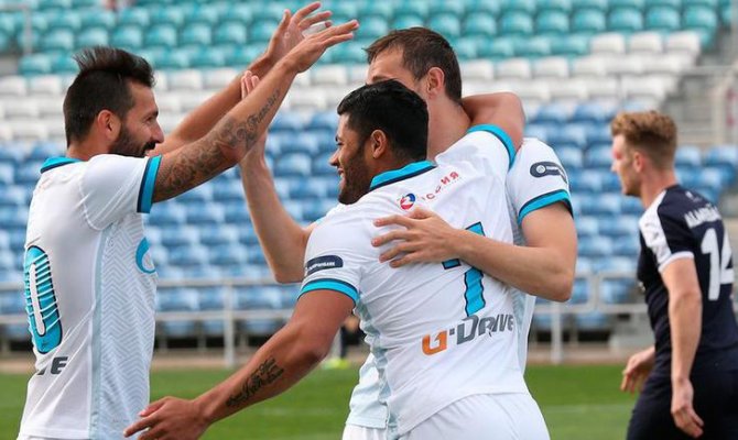 В финале Atlantic Cup Зенит по пенальти обыграл шведский <span class=error>Эребру</span>.