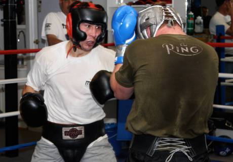 Тренер GGG отметил что оба боксера заслужили этот бой.
