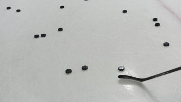 <span class=error>Ариада</span> точно пропустит следующий сезон Высшей хоккейной лиги (<span class=error>ВХЛ</span>) <nobr>из-за </nobr>финансовых проблем заявила директор волжского клуба Светлана Ташевцева.