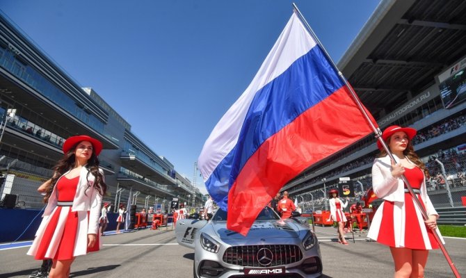 Гран-при России Формулы-1 в 2018 году пройдет в сентябре - Фото