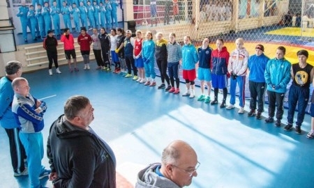 Около 300 спортсменок из 64 стран мира приедут в <span class=error>Астану</span> для участия в чемпионате мира по боксу где будут разыграны заветные путевки на летние Олимпийские игры в <nobr>Рио-де-Жанейро.</nobr> Церемония открытия состоится 19 мая сейчас девушки активно готовятся к выходу на ринг.
