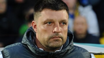 Главный тренер московского Локомотива Игорь <span class=error>Черевченко</span> заявил что имеет действующий контракт с клубом и не станет комментировать слухи о своей отставке по окончании матча заключительного тура чемпионата России против саранской Мордовии.