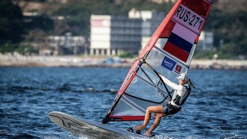 Россиянка <span class=error>Стефания</span> Елфутина одержала победу на чемпионате мира по виндсерфингу в олимпийском классе RS: X в <span class=error>Эйлате</span> (Израиль) среди спортсменок до 21 года.