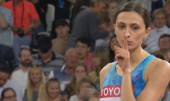 24-летняя россиянка защитила титул чемпионки мира в прыжках в высоту.