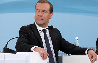 На самом деле не ожидал конечно что будем с вами обсуждать Олимпиаду но тем не менее все равно хочу тоже всех поздравить — заявил <nobr>премьер-министр </nobr>РФ.