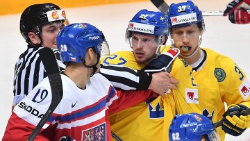 Хоккеистам сборной Чехии лидирующим на чемпионате мира в группе А рано расслабляться так как на турнире важна каждая игра заявил защитник чехов и хабаровского Амура Ян <span class=error>Коларж</span>.