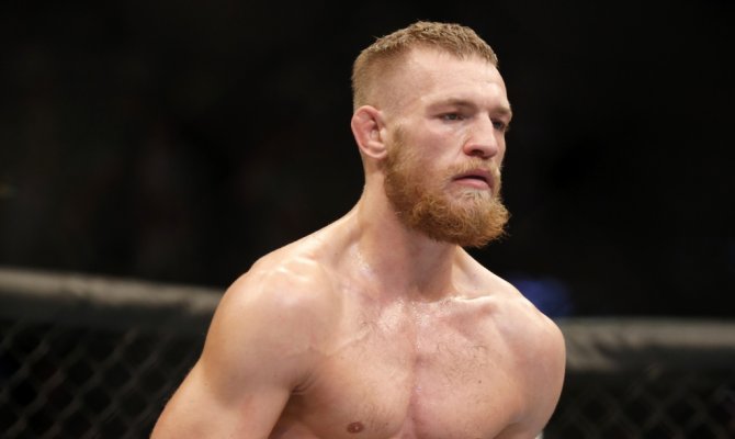 Боец UFC <span class=error>Конор</span> Макгрегор подтвердил что готов поставить на себя 100 миллионов фунтов стерлингов перед поединком с <span class=error>Флойдом</span> <nobr>Мейвезером-младший.</nobr>